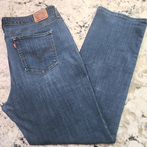 Levi Classic Straight Jeans  Size 18 - Picture 4 of 10